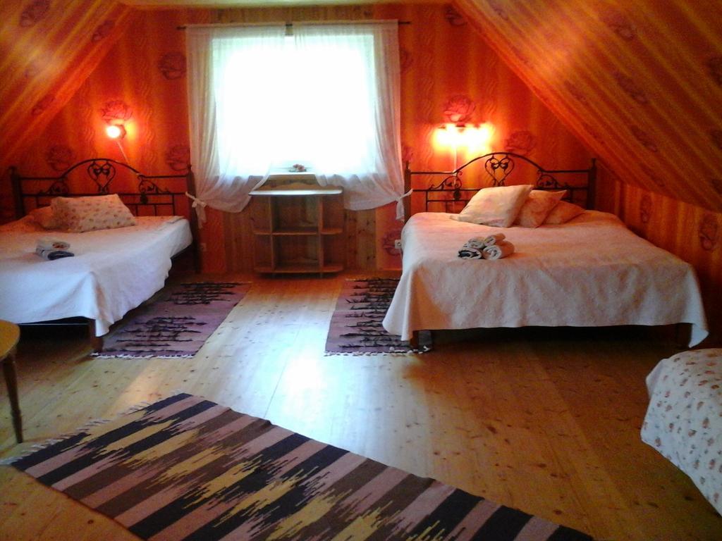 Tonise Holiday Houses Lilbi  Zimmer foto